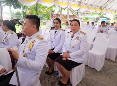 เข้าร่วมพิธีเสกนำพระพุทธมนต์ศักดิ์สิทธิ์และพิธีเวียนเทียนสมโภชน้ำพระพุทธมนต์ศักดิ์สิทธิ์ เพื่อใช้ในงานเฉลิมพระเกียรติพระบาทสมเด็จพระเจ้าอยู่หัว ... พารามิเตอร์รูปภาพ 13